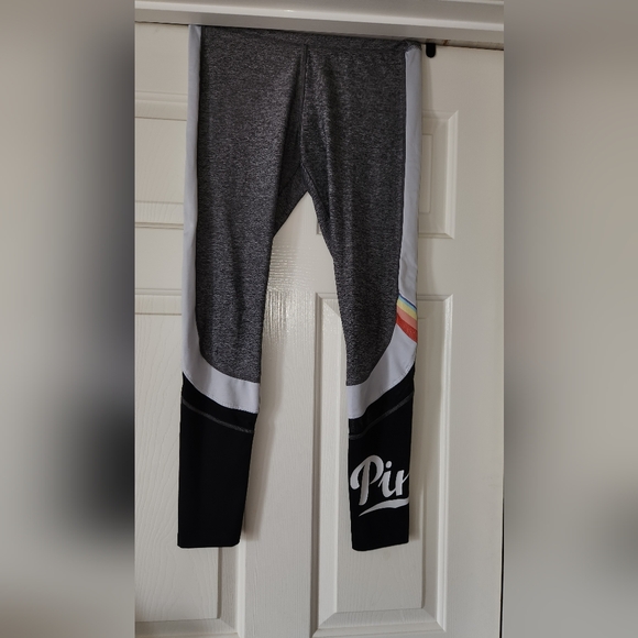 PINK Victoria's Secret Pants - PINK ULTIMATE SPORTS LEGGINGS!